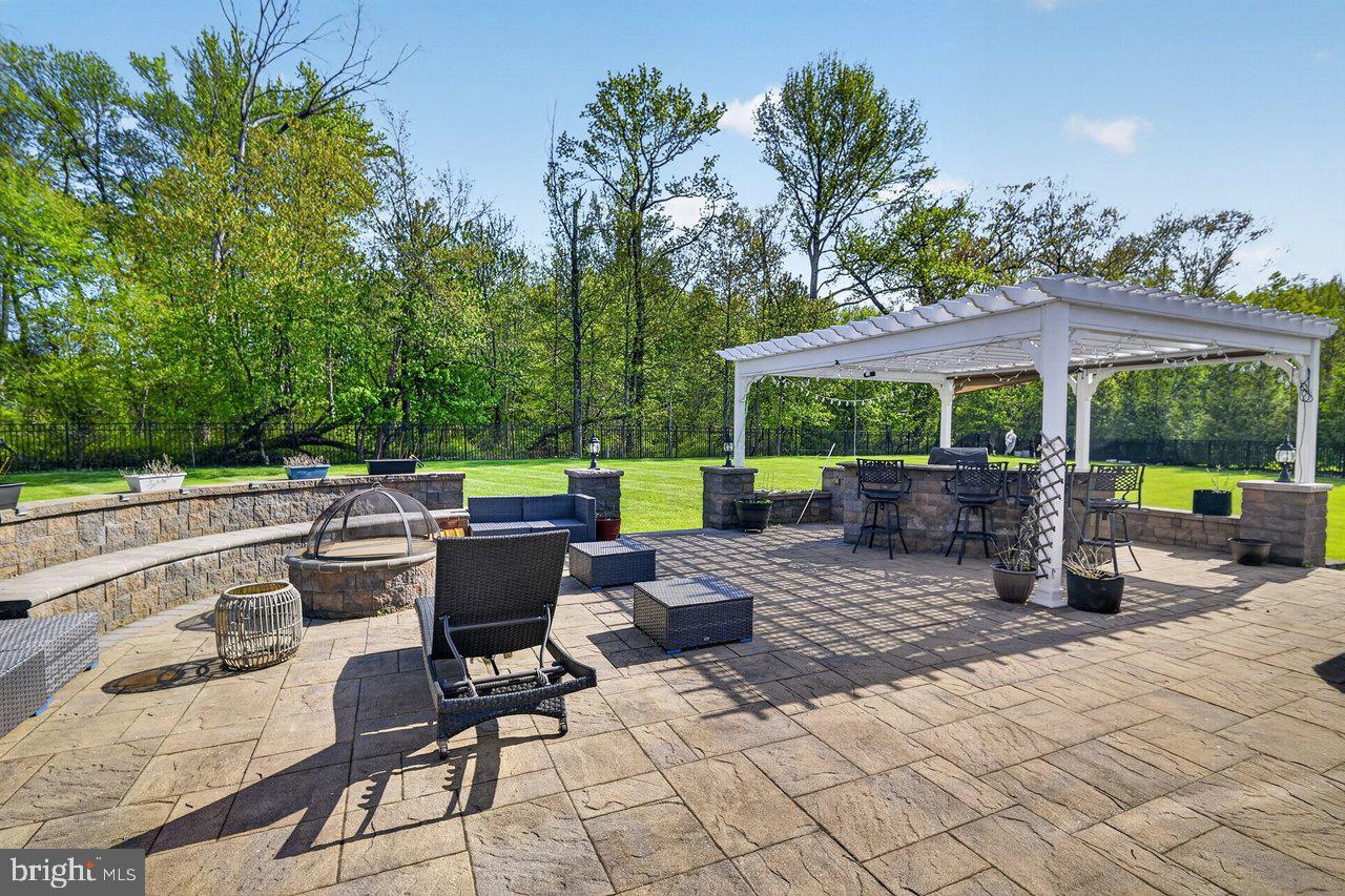 45 Emerald Road Robbinsville, NJ 08691 - Photo 53 of 57 Serene outdoor retreat with lush greenery.
