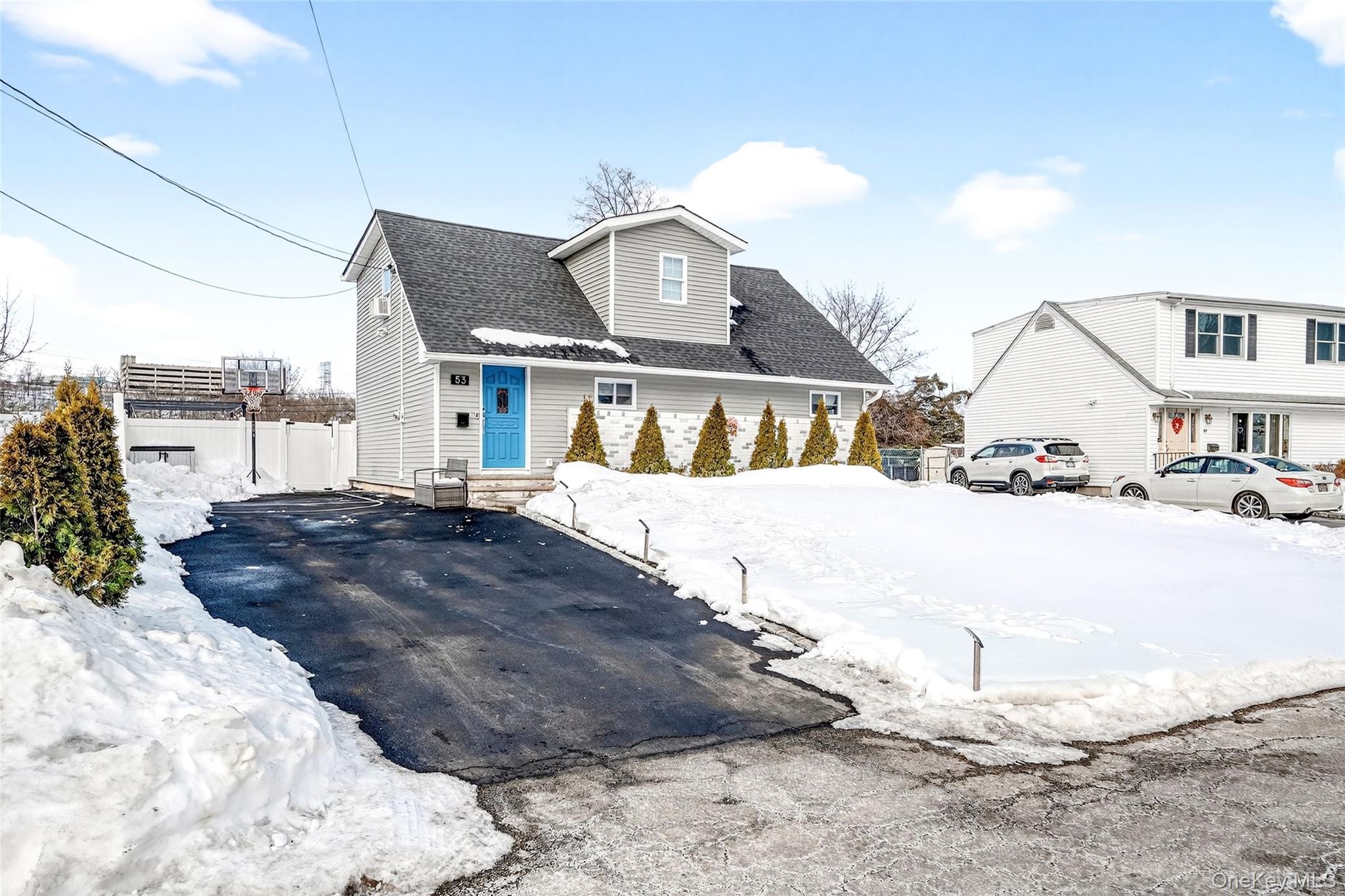 a view of a very nice looking yard