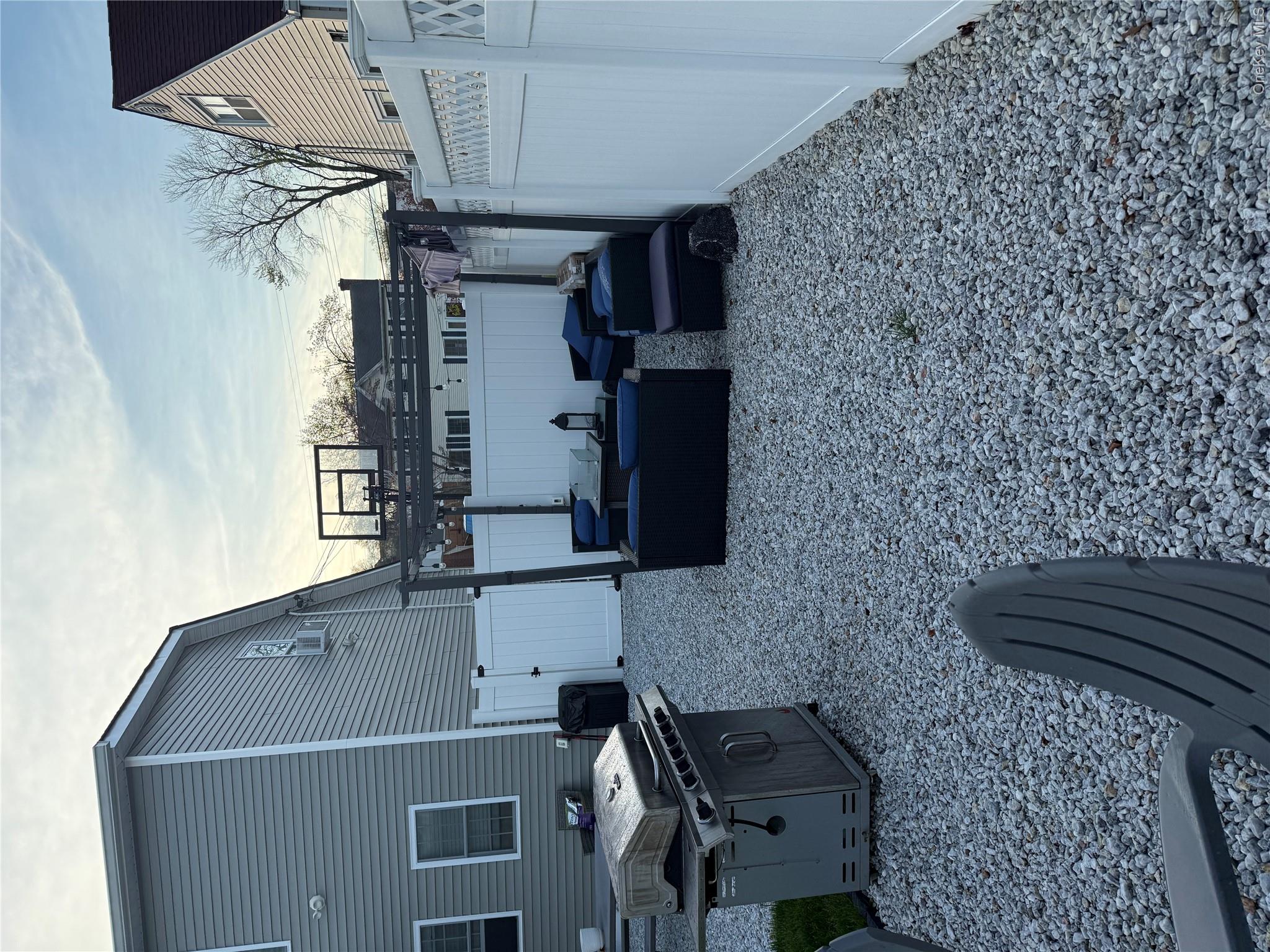 53 Hazelton Road Yonkers, NY 10710 - Photo 40 of 43
