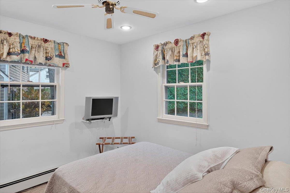 3748 Noyack Road Sag Harbor, NY 11963 - Photo 10 of 17