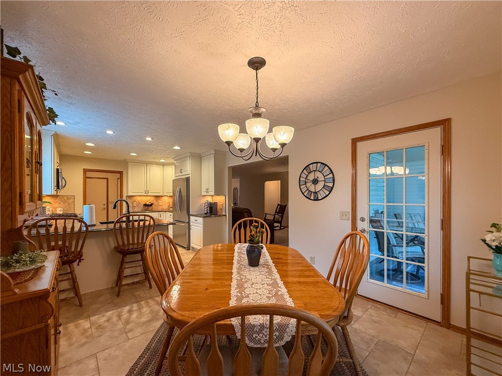 100 Pondview Circle Rittman, OH 44270 - Photo 11 of 26 Dinette view to deck