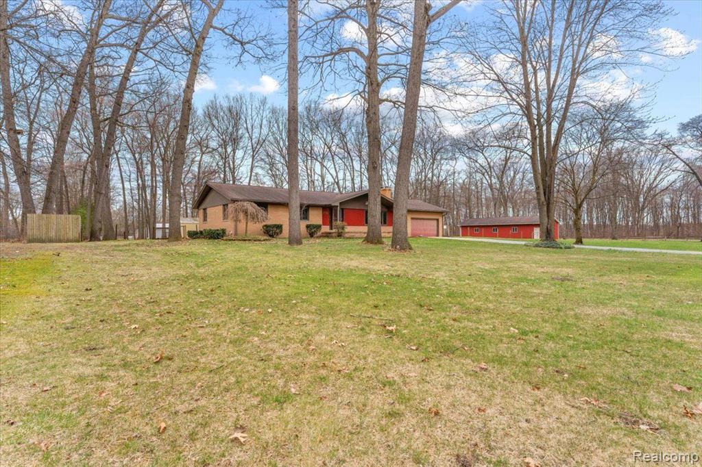 35771 Ash Road New Boston, MI 48164 - Photo 4 of 51