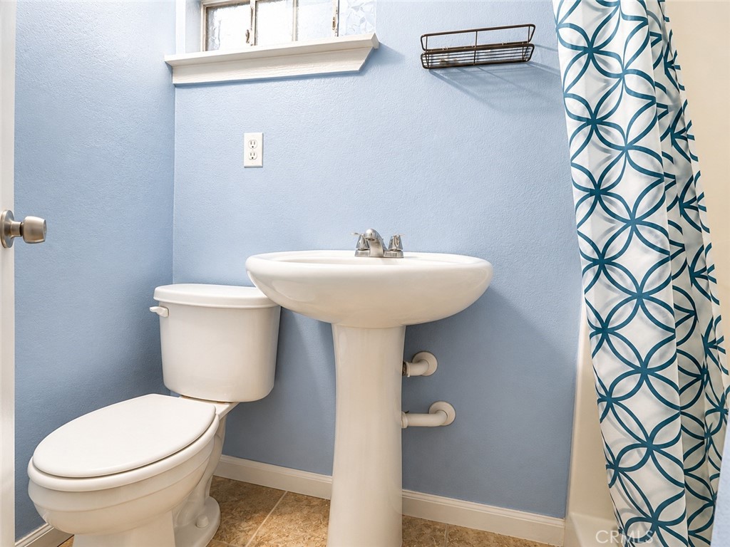 192 East Bowen Road Perris, CA 92571 - Photo 9 of 15