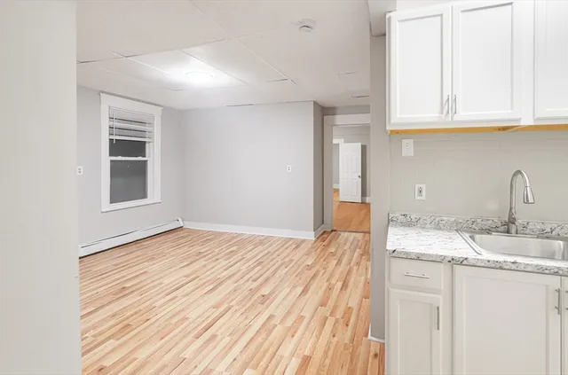 $2,500 | 15 Mendon Street, Unit 3, Worcester, MA 01604