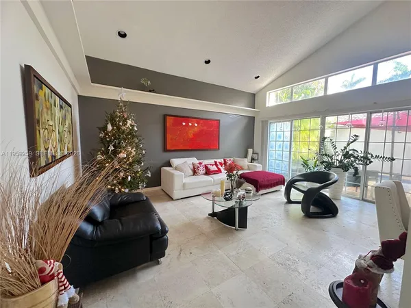 $4,800 | 1115 River Birch Street, Hollywood, FL 33019