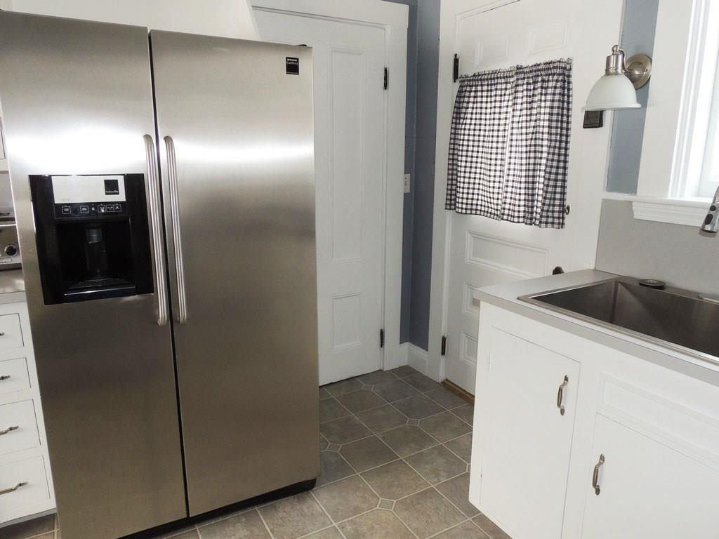 1356 State Street Bangor, ME 04401 - Photo 8 of 35 Stainless steel side-by-side...
