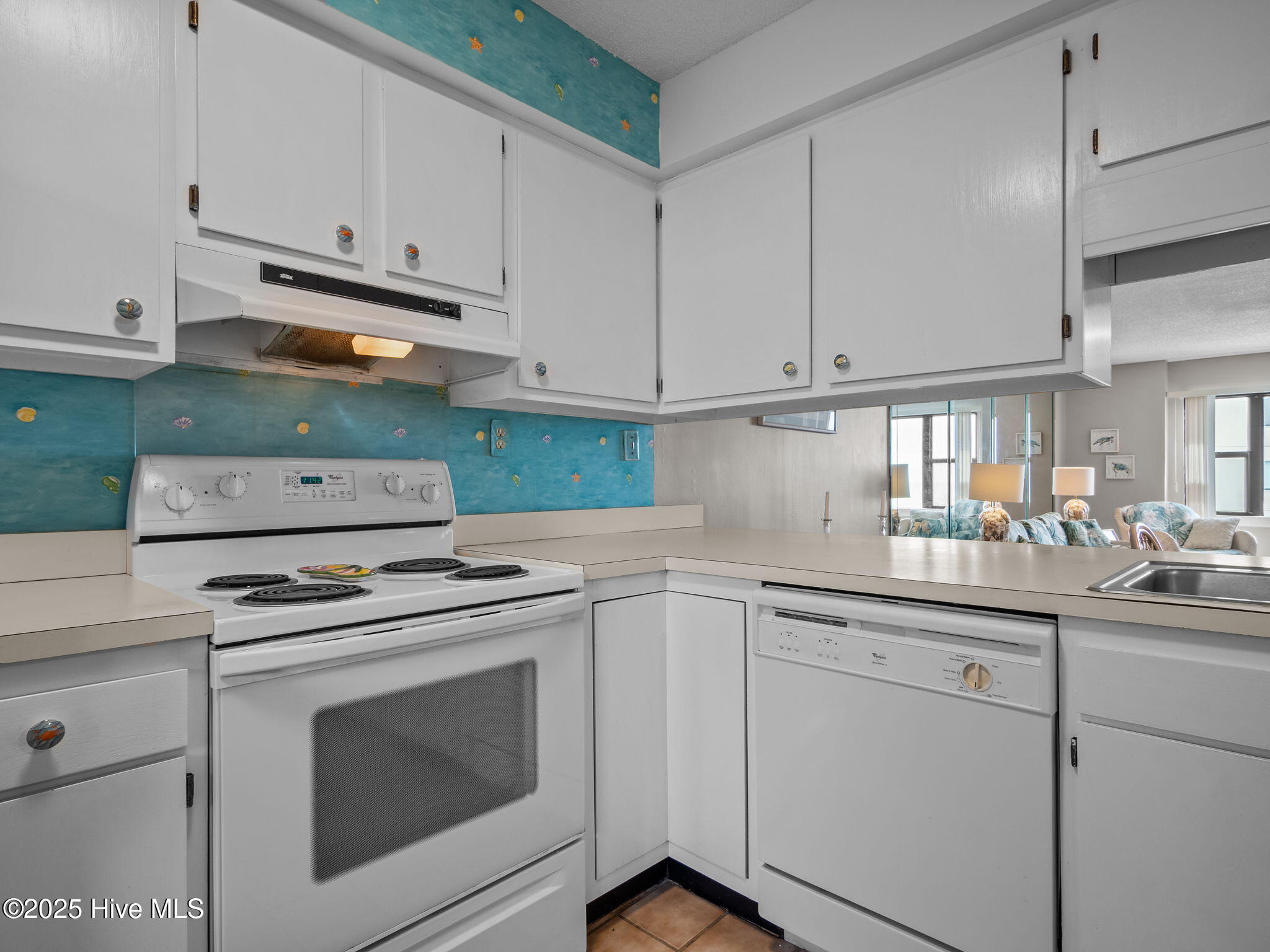 1505 Salter Path Road, Unit 323 Indian Beach, NC 28512 - Photo 29 of 47 32-web-or-mls-P9220468