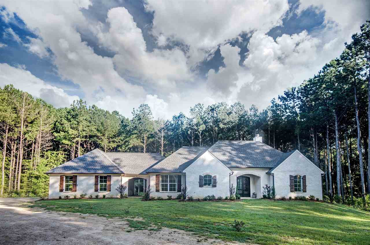 276 Pine Tree Lane Ridgeland, MS 39157 - Photo 1 of 31 Photo 1