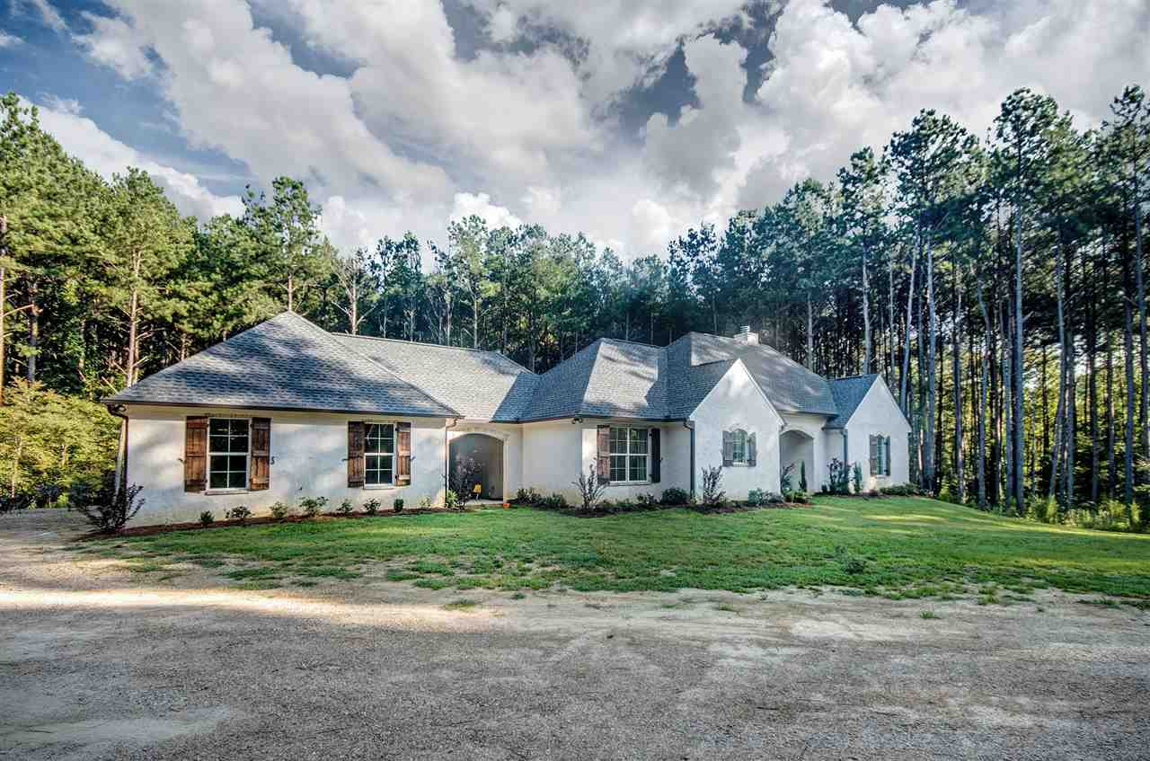 276 Pine Tree Lane Ridgeland, MS 39157 - Photo 2 of 31 Photo 2