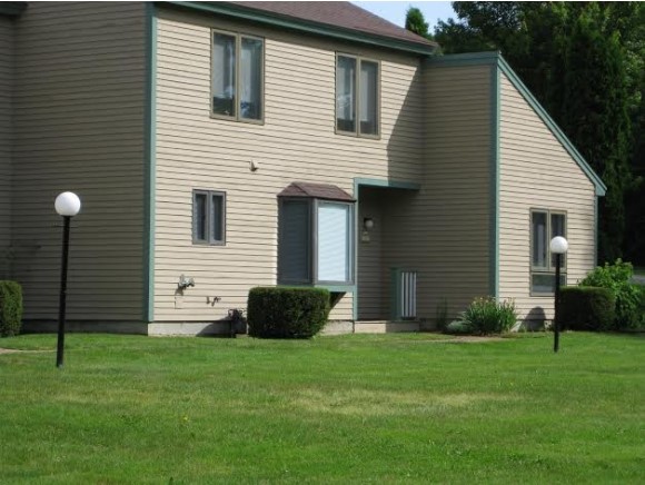 325 Goodwin Road, Unit 4 Rollinsford, NH 03869 - Photo 1 of 1 Gallery Image 1