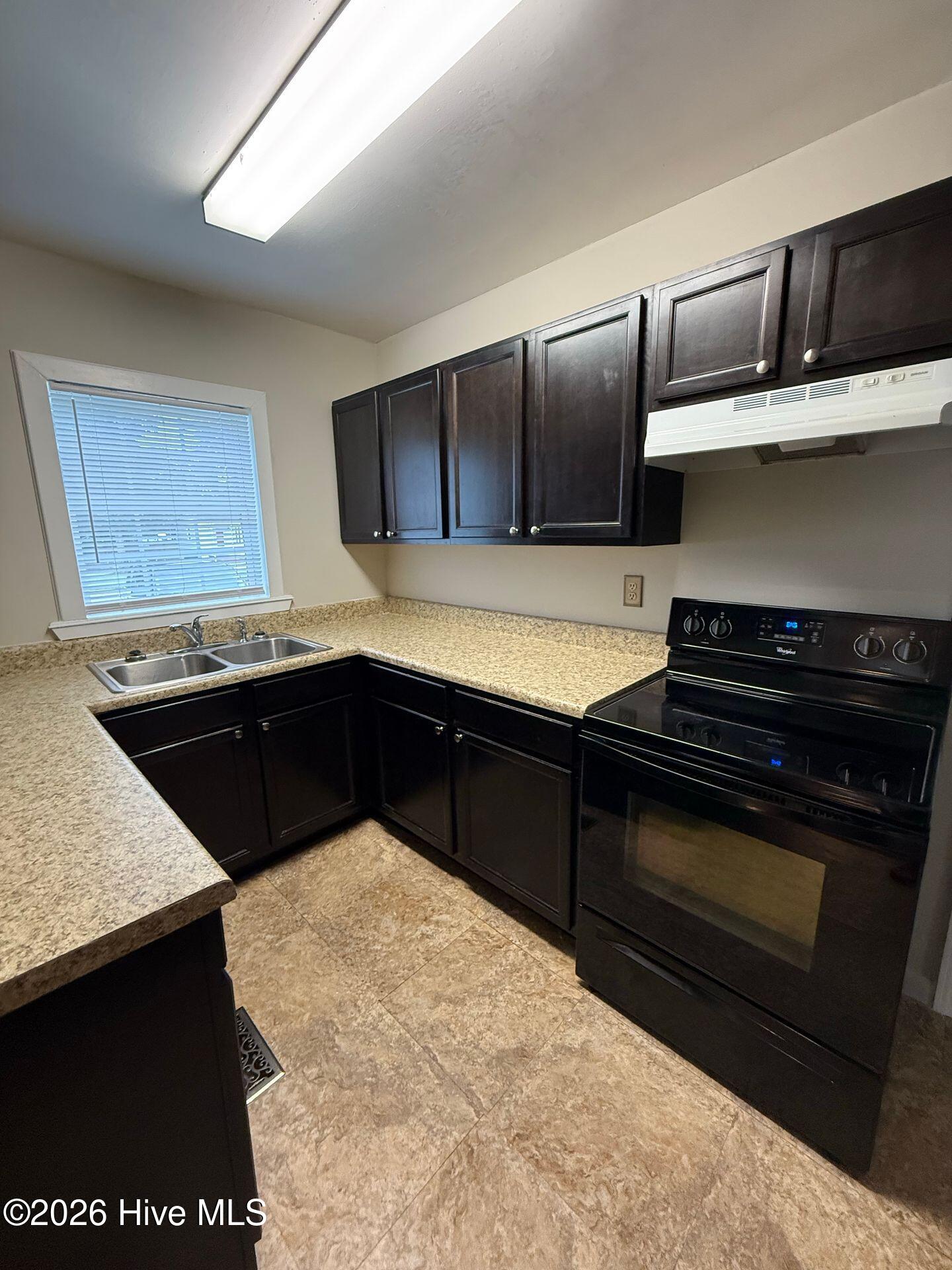206 Queens Road Jacksonville, NC 28540 - Photo 3 of 13