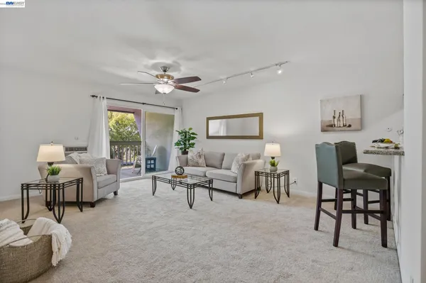 $309,800 | 1087 Murrieta Boulevard, Unit 339, Livermore, CA 94550