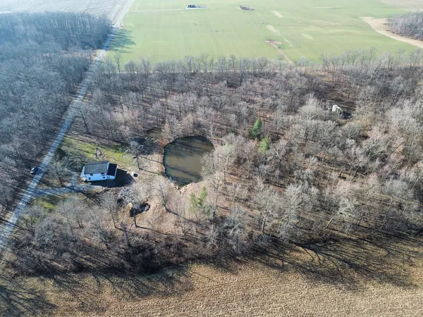 $299,900 | 1981 Watercress Lane, Flora, IL 62839