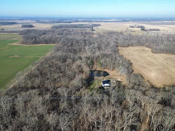 $299,900 | 1981 Watercress Lane, Flora, IL 62839