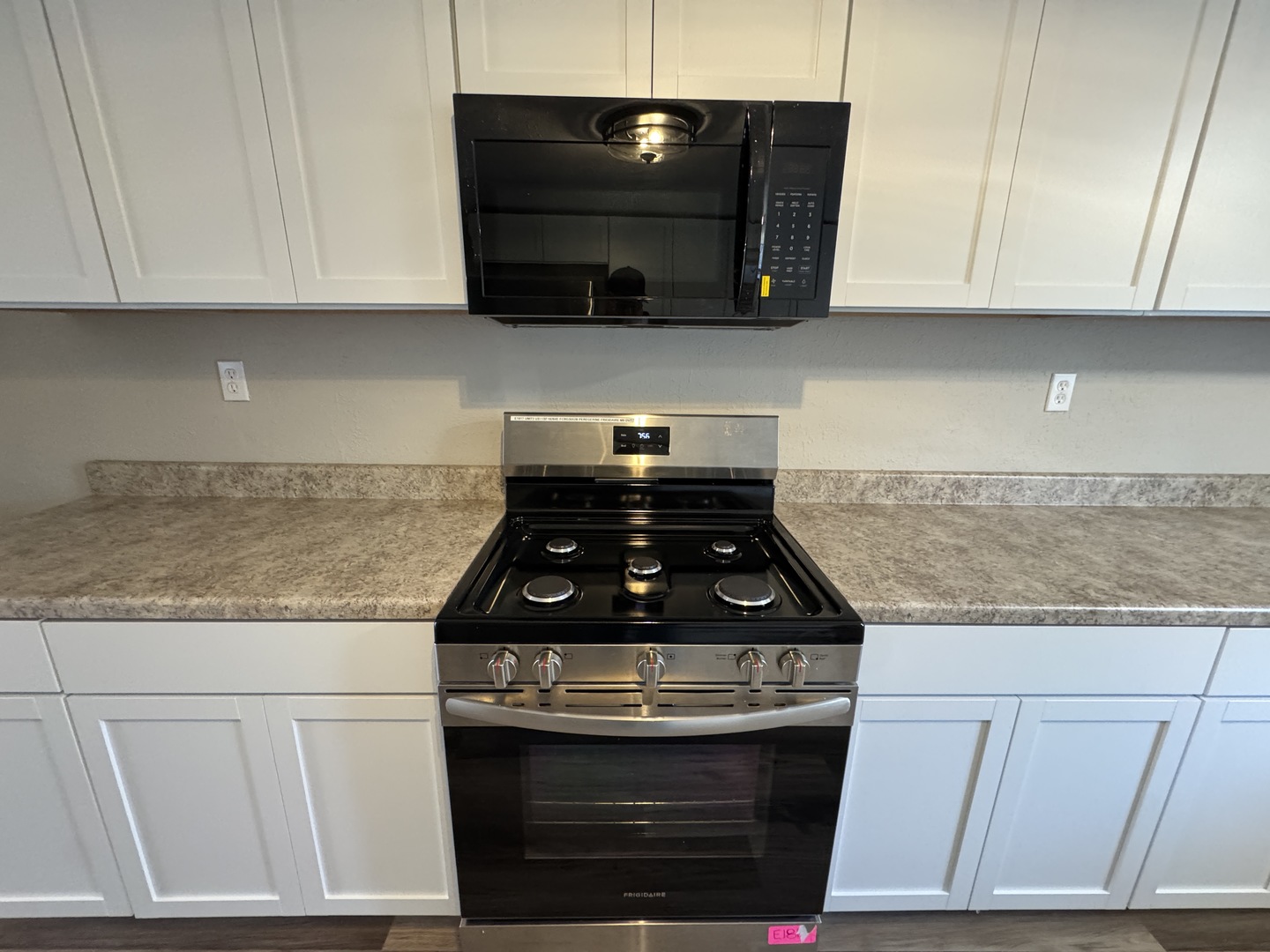 1981 Watercress Lane Flora, IL 62839 - Photo 10 of 76 a stove top oven sitting inside of a kitchen