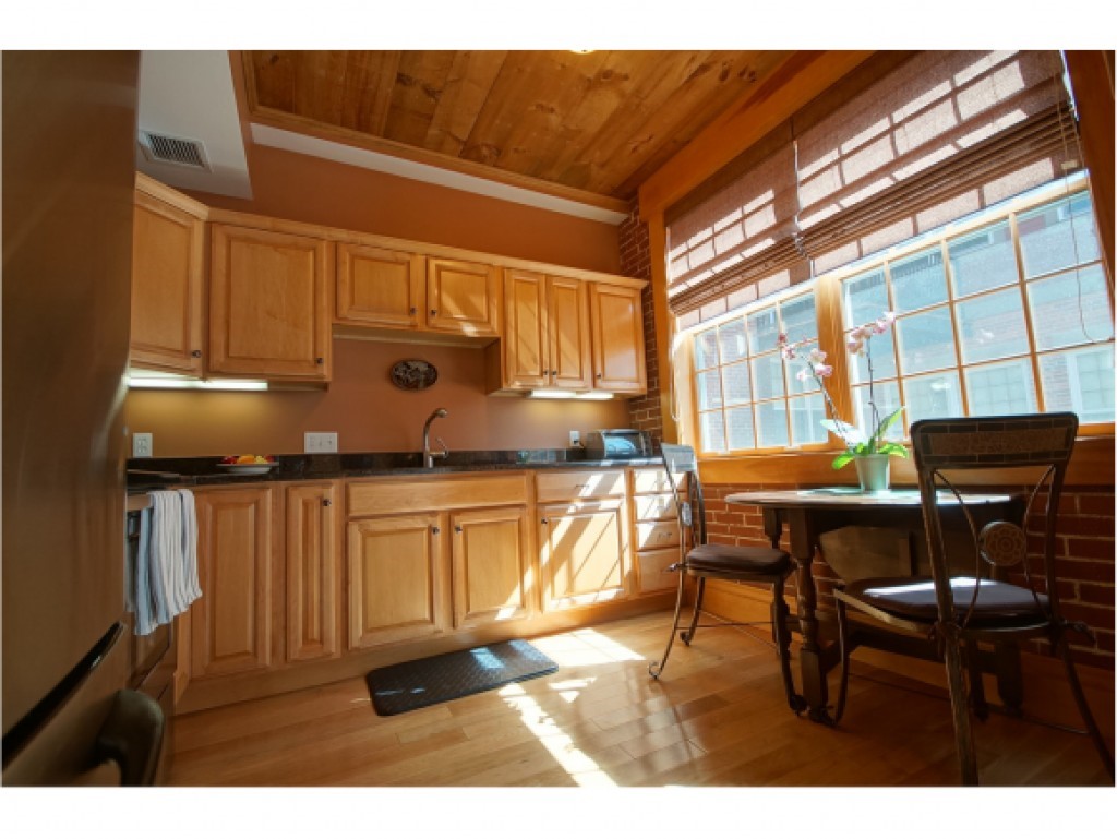 7 Chester Road, Unit 107 Derry, NH 03038 - Photo 6 of 35 Gallery Image 6
