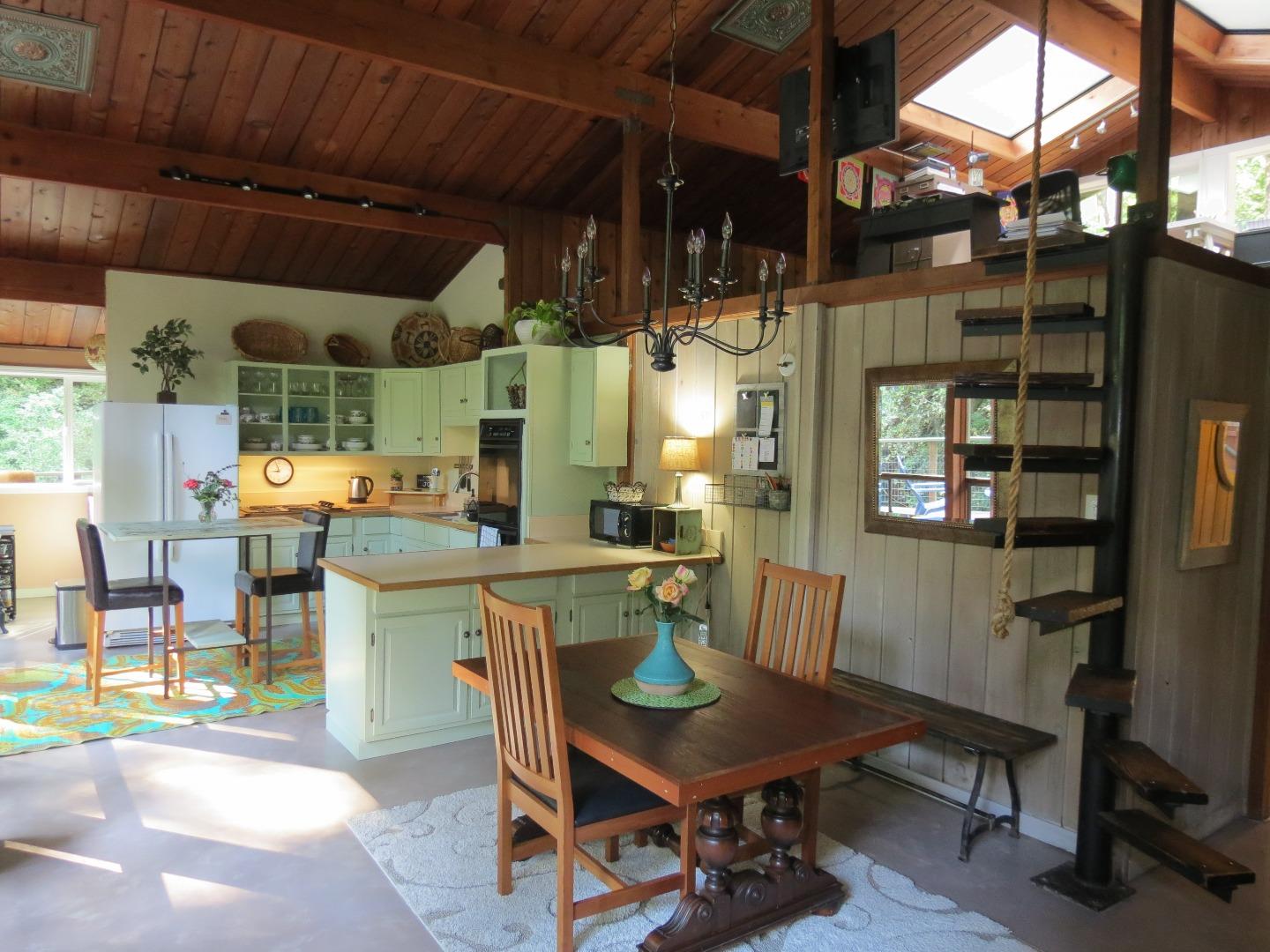 66 Wurr Road Loma Mar, CA 94021 - Photo 8 of 34