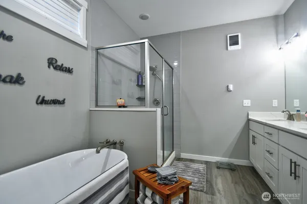 $515,000 | 701 Myers Street Southeast, Rainier, WA 98576
