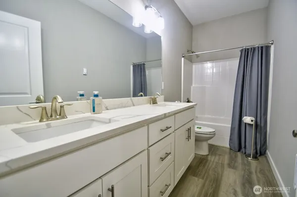 $515,000 | 701 Myers Street Southeast, Rainier, WA 98576