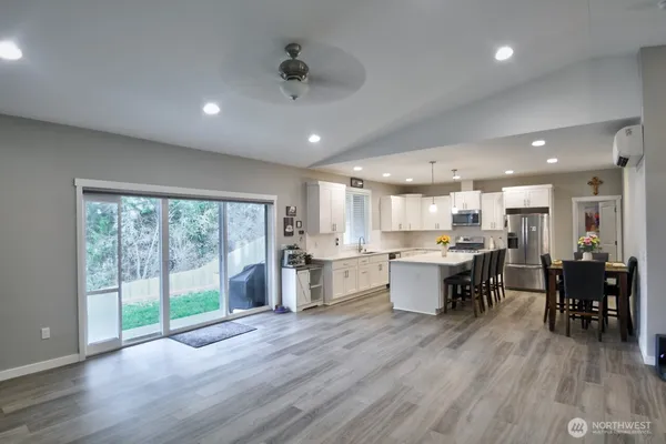 $515,000 | 701 Myers Street Southeast, Rainier, WA 98576