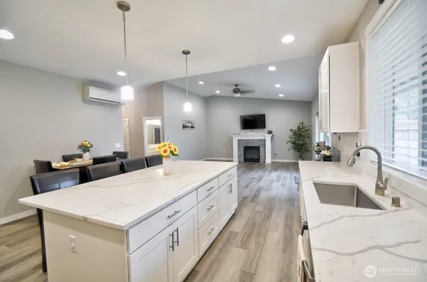 $515,000 | 701 Myers Street Southeast, Rainier, WA 98576