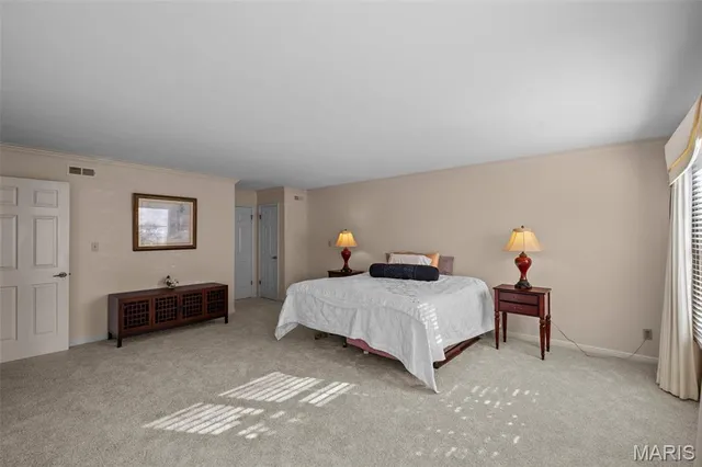 $360,000 | 208 Ambridge Court, Unit 101, Chesterfield, MO 63017