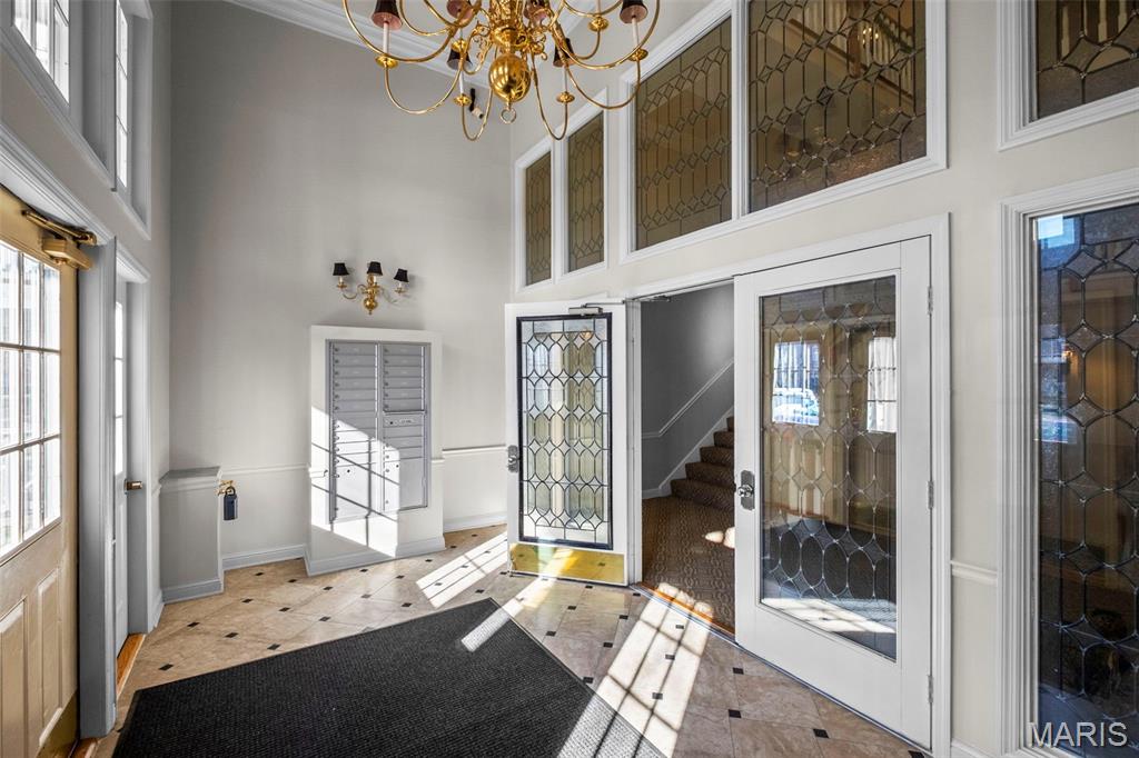 208 Ambridge Court, Unit 101 Chesterfield, MO 63017 - Photo 3 of 35