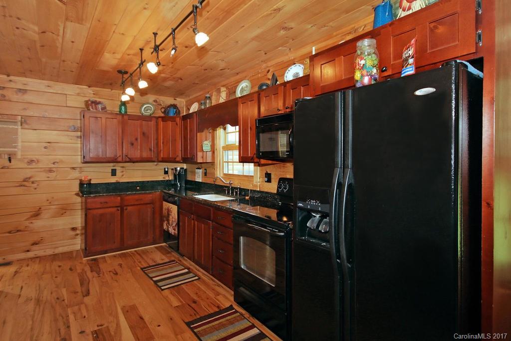 662 Abbeydale Road Harmony, NC 28634 - Photo 8 of 24 Gallery Image 8