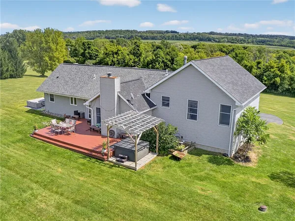 $425,900 | 2894 Garden Street, Avon, NY 14414