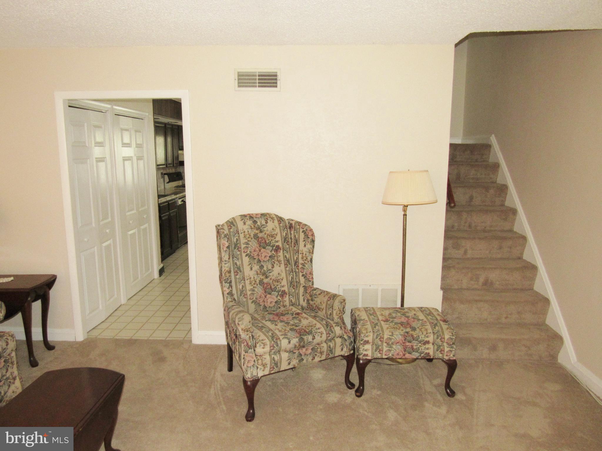 2219 Searles Road Baltimore, MD 21222 - Photo 11 of 30 Living Room