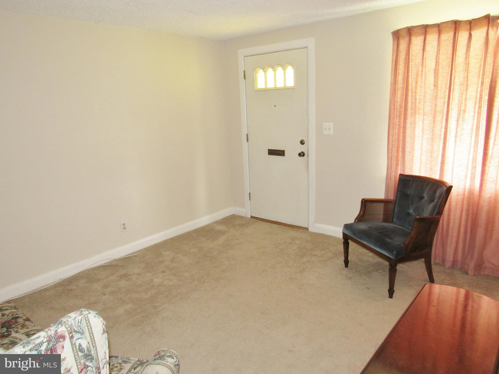 2219 Searles Road Baltimore, MD 21222 - Photo 6 of 30 Living Room