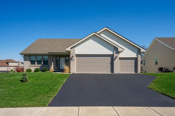 $339,900 | 1103 Burlington Way, Davis Junction, IL 61020