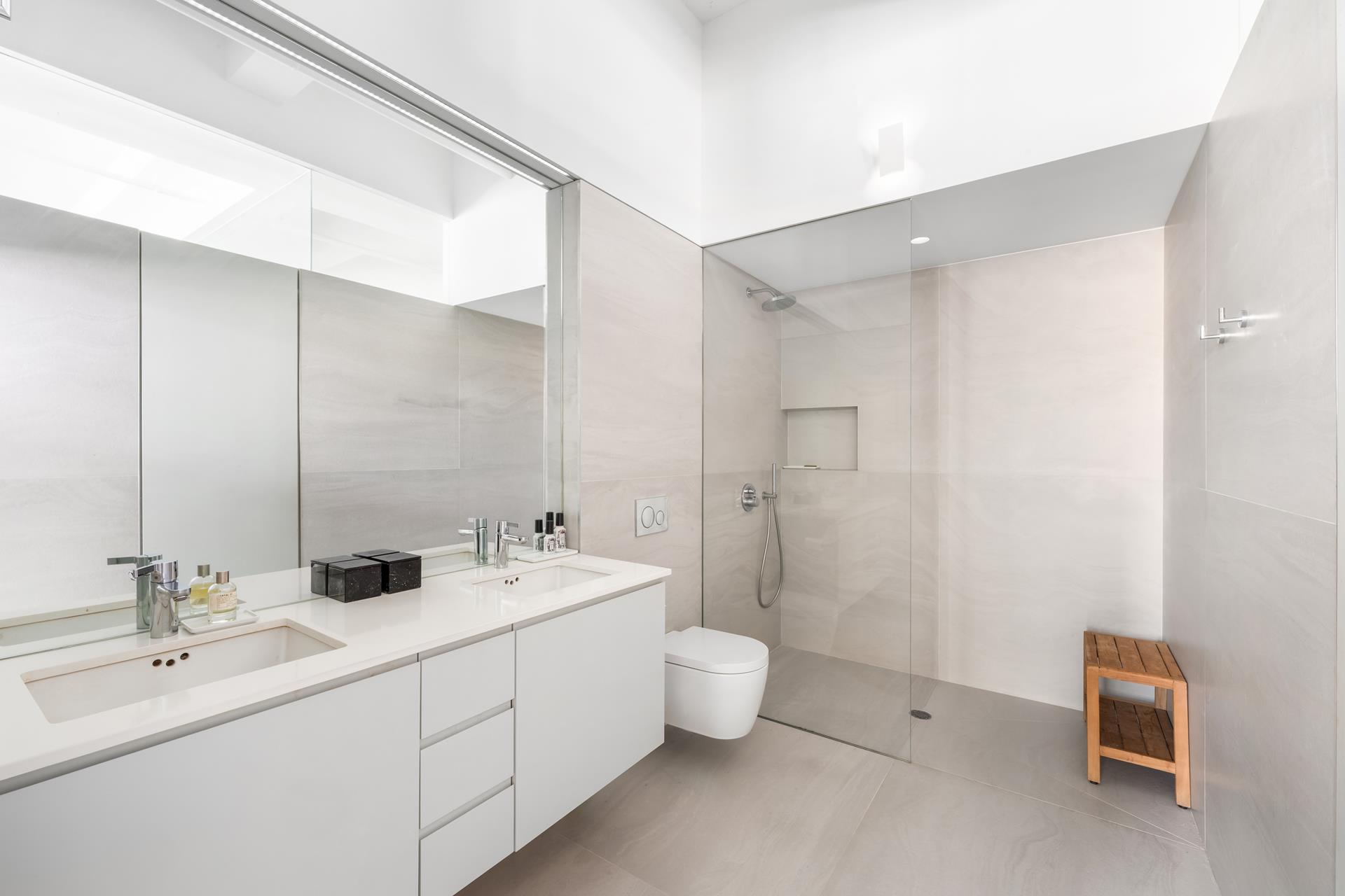 448 West 37th Street, Unit 9A Manhattan, NY 10018 - Photo 5 of 10