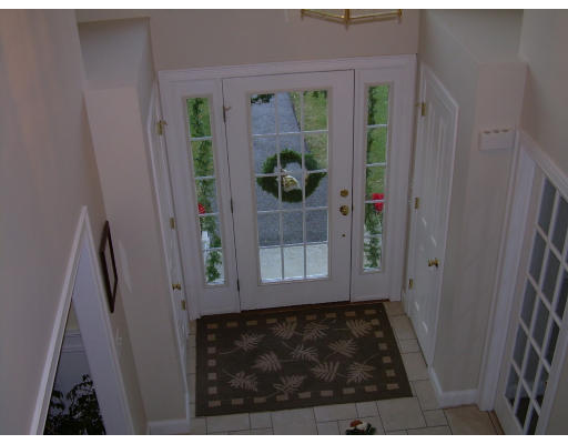 2 Vista Circle Rutland, MA 01543 - Photo 3 of 18 Gallery Image 3
