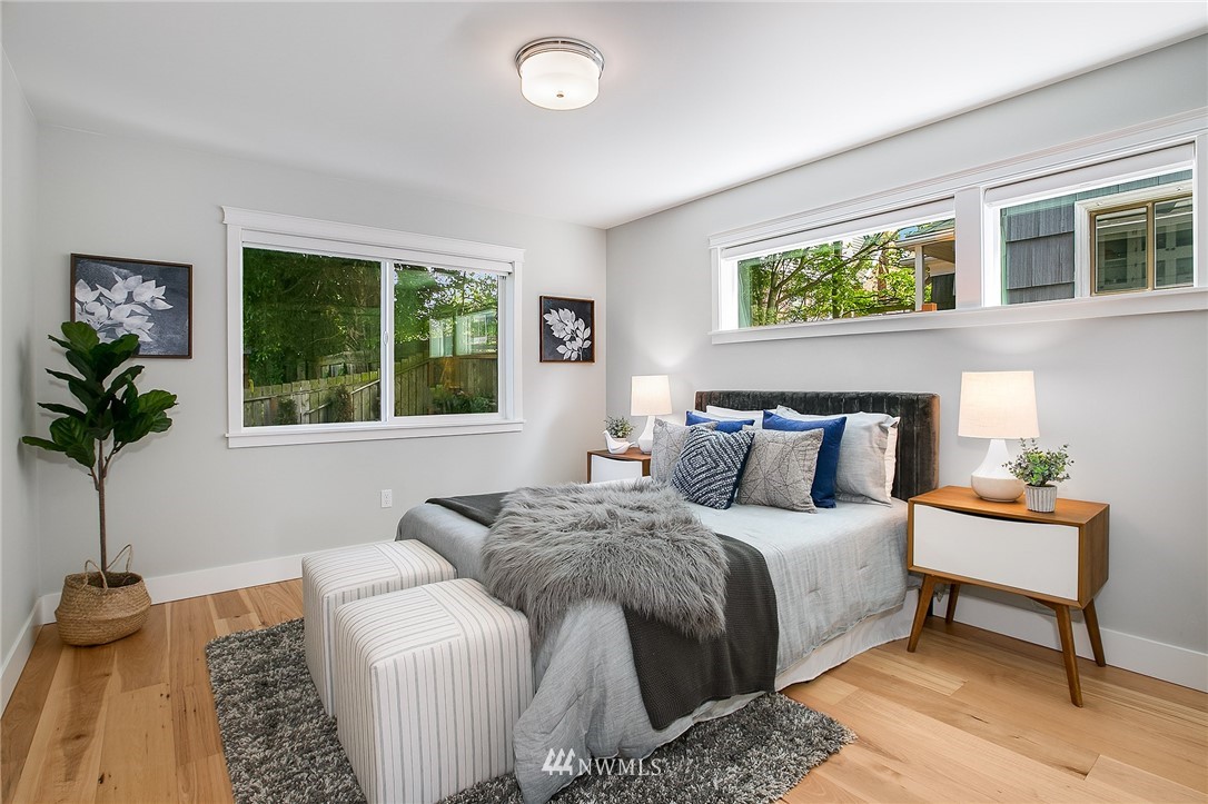 2406 North 77th Street Seattle, WA 98103 - Photo 14 of 36