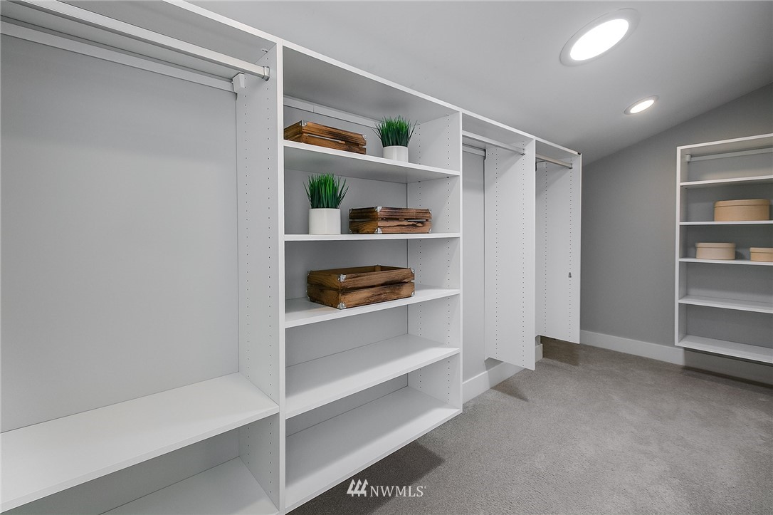 2406 North 77th Street Seattle, WA 98103 - Photo 20 of 36