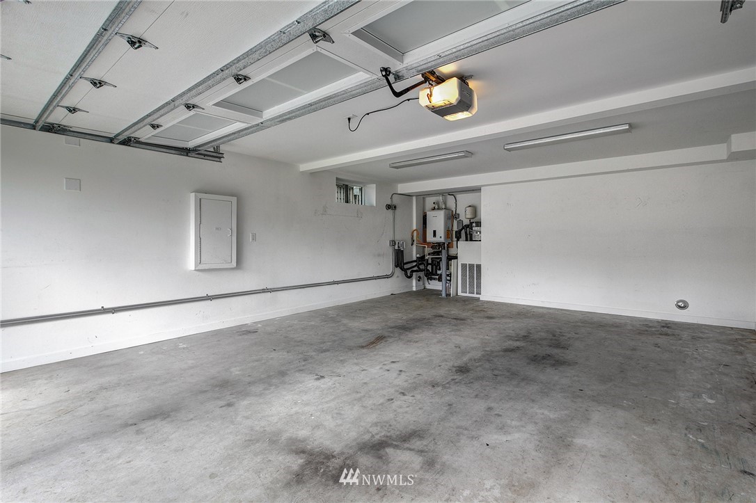 2406 North 77th Street Seattle, WA 98103 - Photo 34 of 36