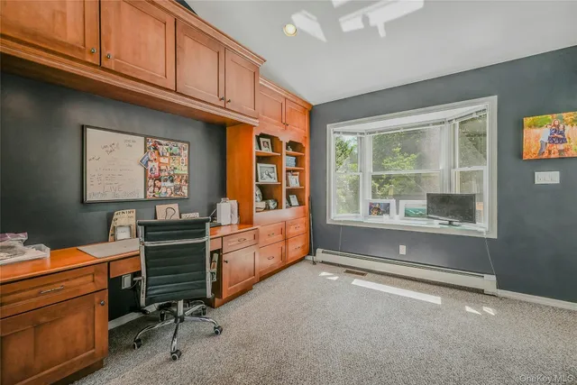 $995,000 | 6 Settlers Way, East Setauket, NY 11733