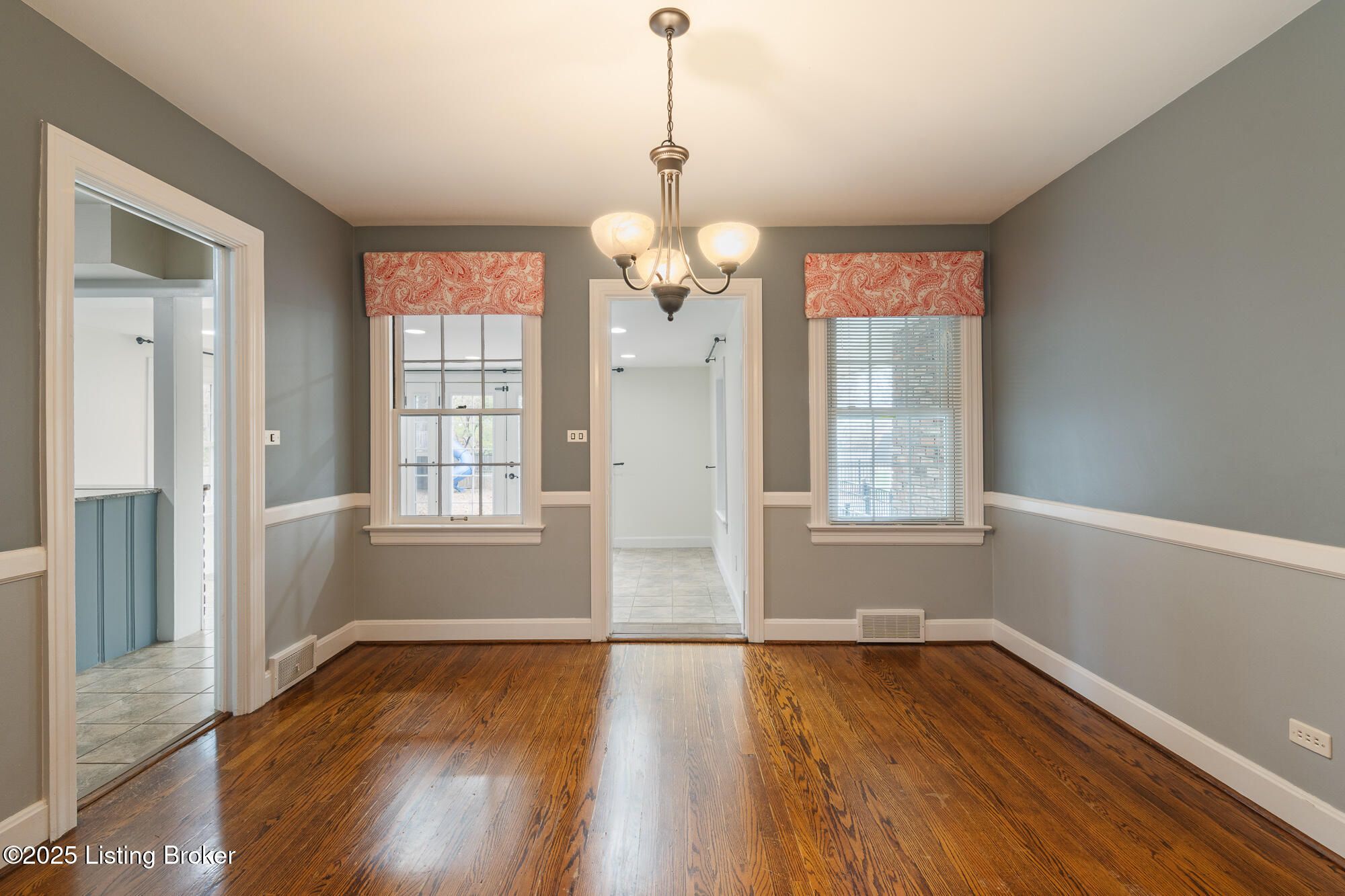 203 South Hampton Road Louisville, KY 40222 - Photo 13 of 41 Dining room