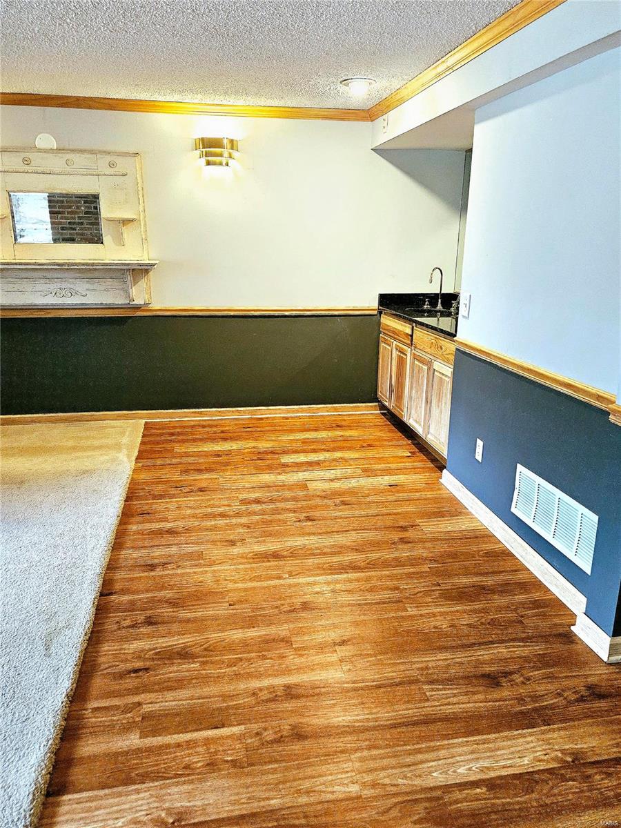 875 Delmonico Drive Manchester, MO 63021 - Photo 16 of 28