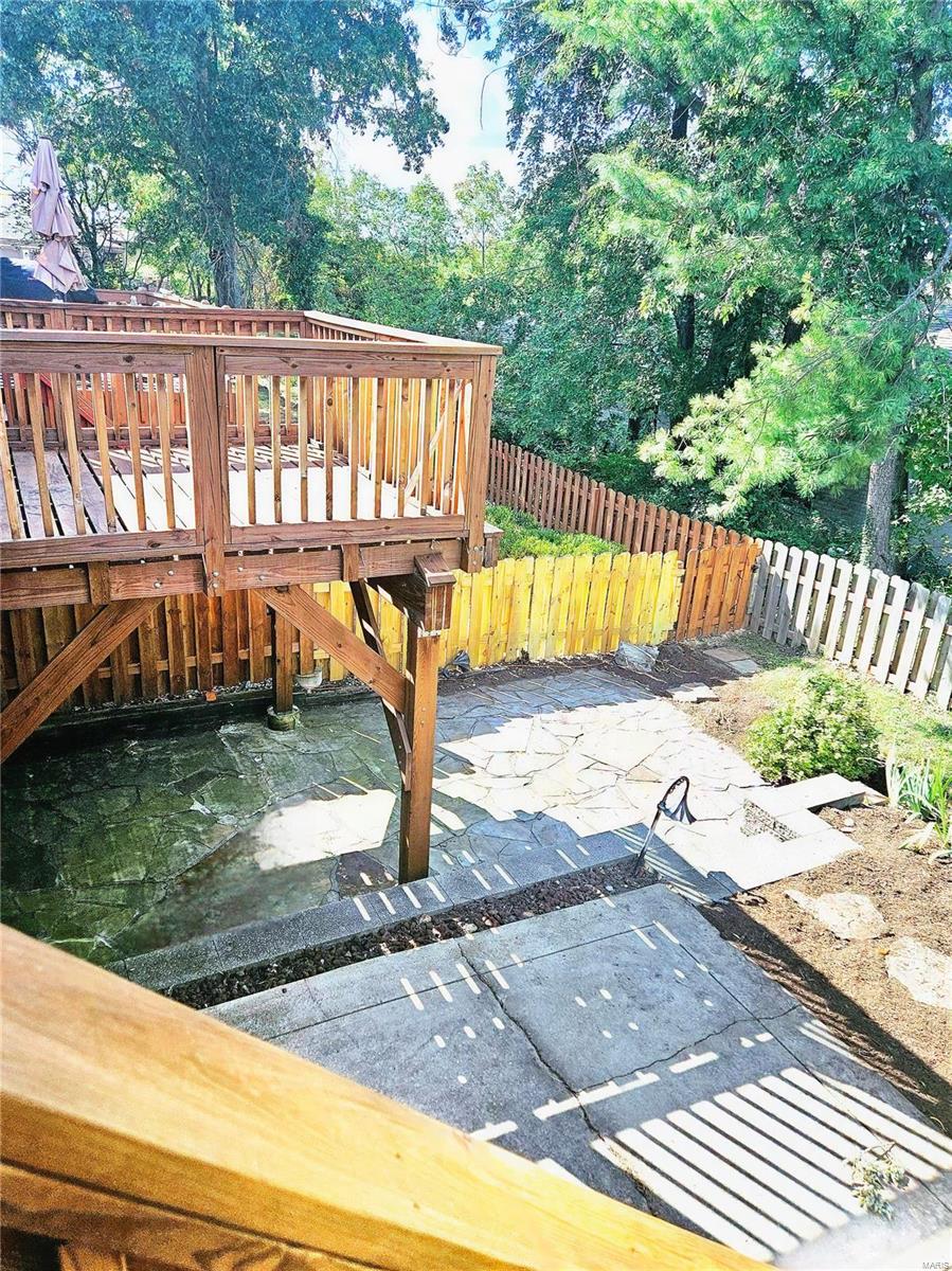 875 Delmonico Drive Manchester, MO 63021 - Photo 10 of 28