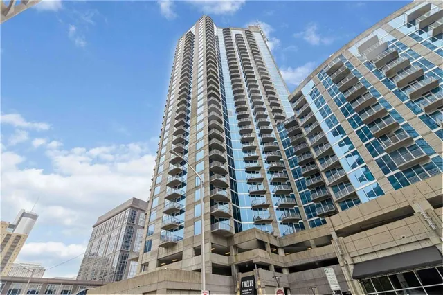 $365,000 | 400 West Peachtree Street Northwest, Unit 806, Atlanta, GA 30308