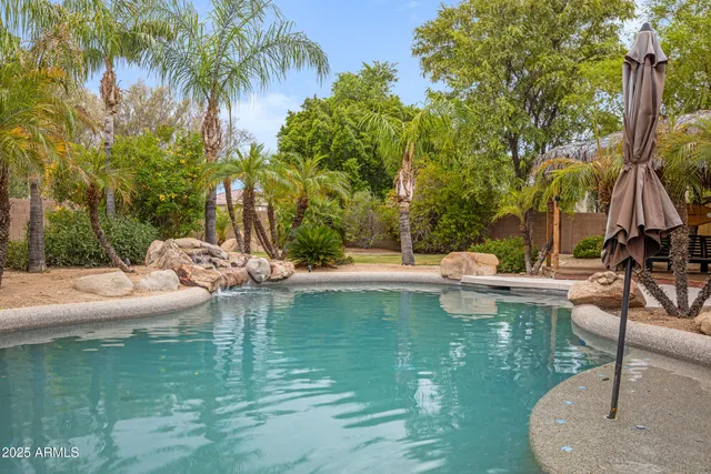 $899,900 | 7555 East Laurel Street, Mesa, AZ 85207