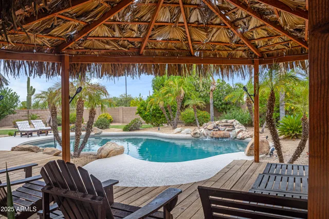 $899,900 | 7555 East Laurel Street, Mesa, AZ 85207