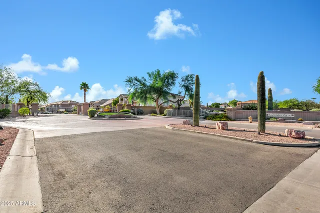 $899,900 | 7555 East Laurel Street, Mesa, AZ 85207