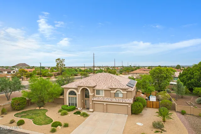 $899,900 | 7555 East Laurel Street, Mesa, AZ 85207