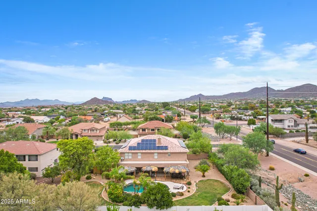 $899,900 | 7555 East Laurel Street, Mesa, AZ 85207