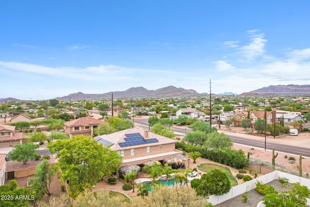 $899,900 | 7555 East Laurel Street, Mesa, AZ 85207