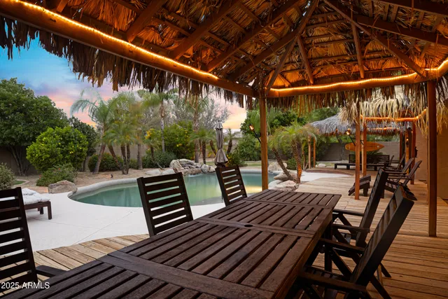 $899,900 | 7555 East Laurel Street, Mesa, AZ 85207