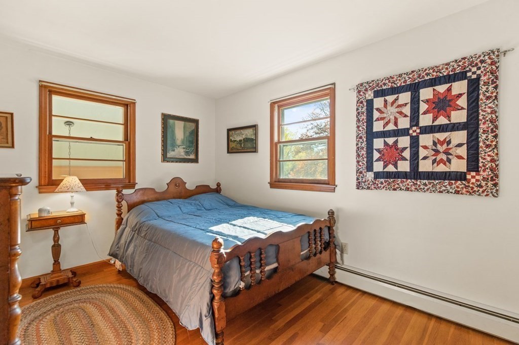 5 Mark Street Manchester, MA 01944 - Photo 9 of 25 Gallery Image 9
